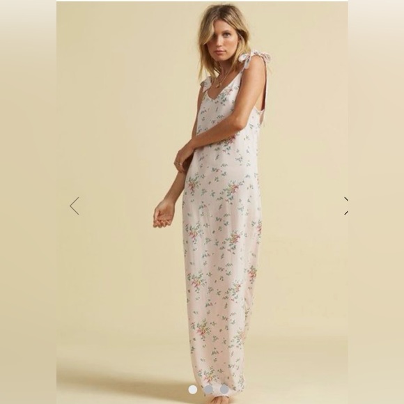 Billabong Dresses & Skirts - NWT Billabong X Salty Blonde Beach Party Maxi Dress, Size Small, Floral